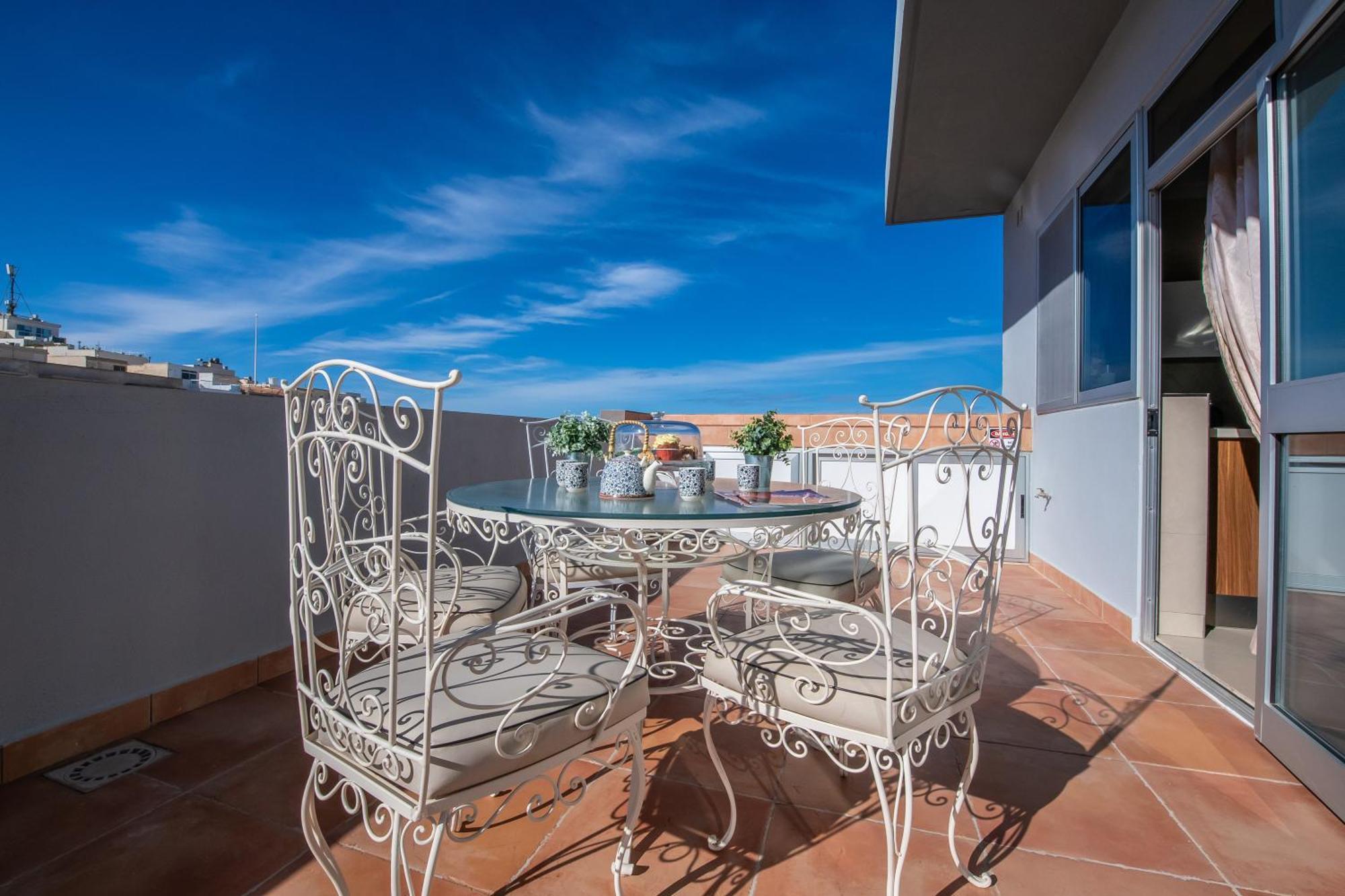 Francis Flats Modern Penthouse Lägenhet Mellieħa Exteriör bild