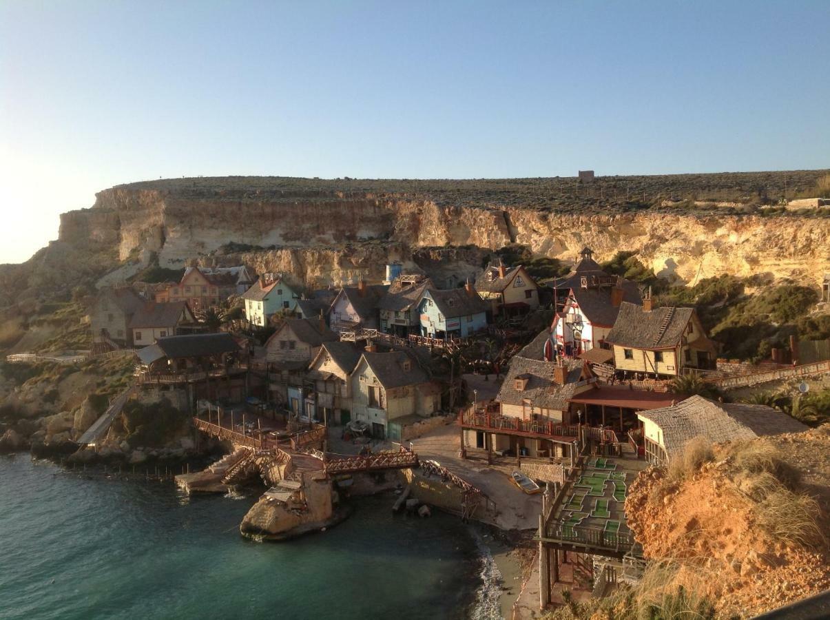 Francis Flats Modern Penthouse Lägenhet Mellieħa Exteriör bild